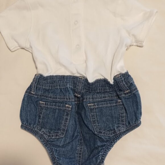 EUC Baby Gap Denim Cotton Soft One Piece 3-6 Months Girls Jean Shorts Blouse - Picture 7 of 9